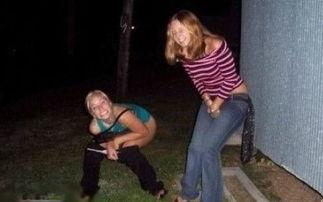 男生内急尿裤子视频,男生内急尿裤子，视频记录全过程